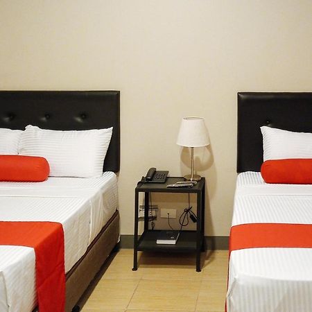 Central District Hotel Davao Экстерьер фото